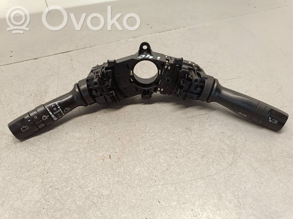Hyundai i40 Interruptor/palanca de limpiador de luz de giro 