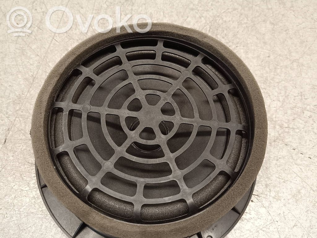 Audi A8 S8 D4 4H Altavoz de la puerta trasera 