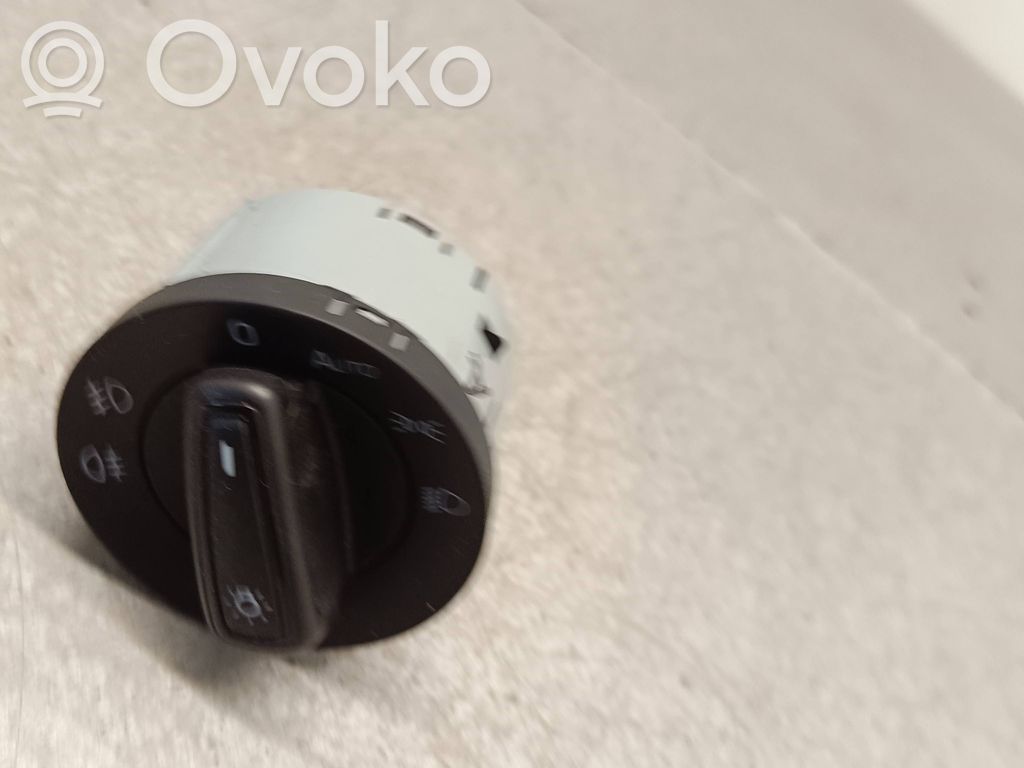 Skoda Octavia Mk3 (5E) Light switch 