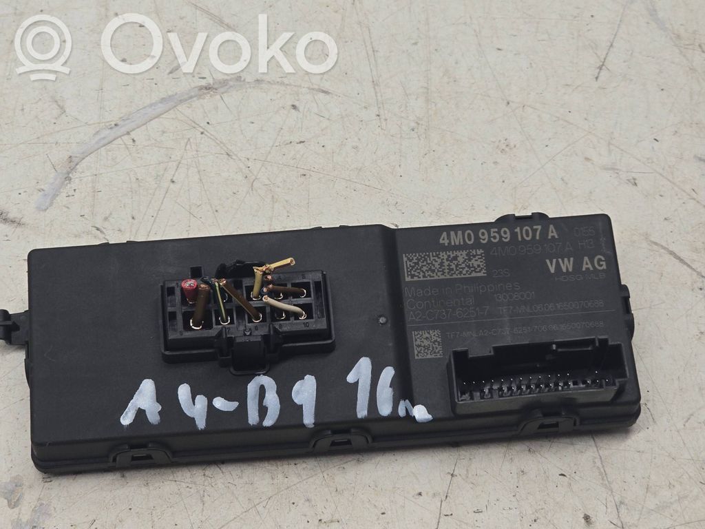 Audi A4 S4 B9 Tailgate/trunk control unit/module 