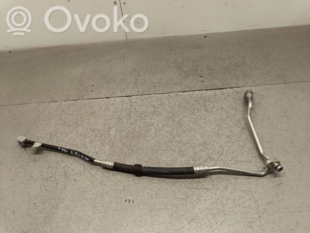 Audi A4 S4 B9 Manguera/tubo del aire acondicionado (A/C) 