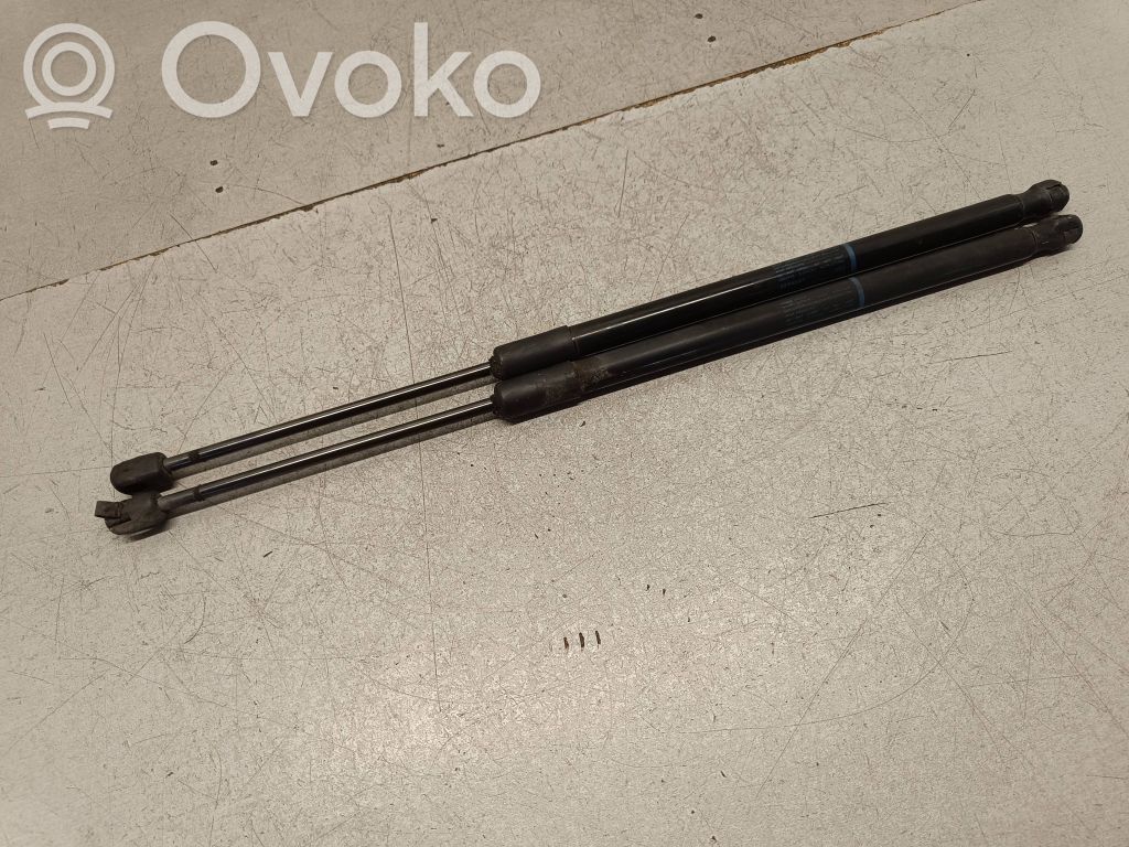 Skoda Superb B8 (3V) Amortyzator klapy tylnej bagażnika 