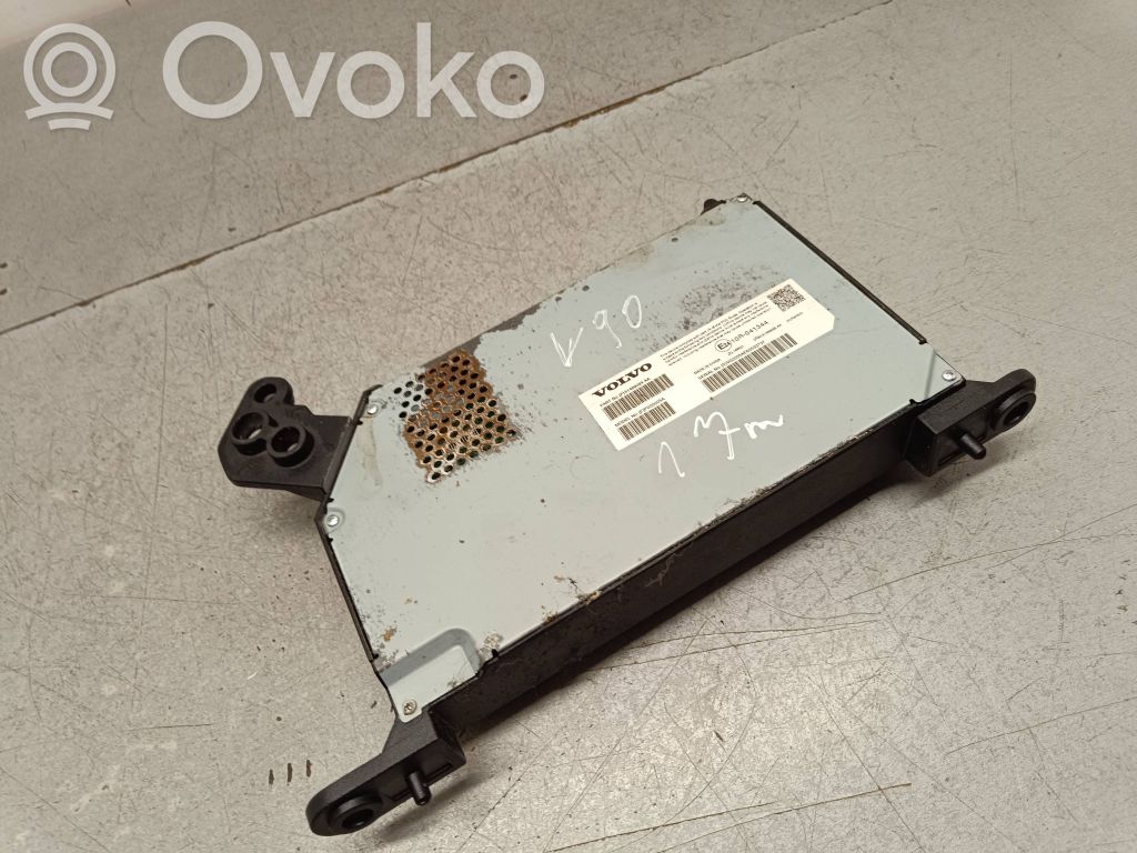 Volvo S90, V90 Garso stiprintuvas 