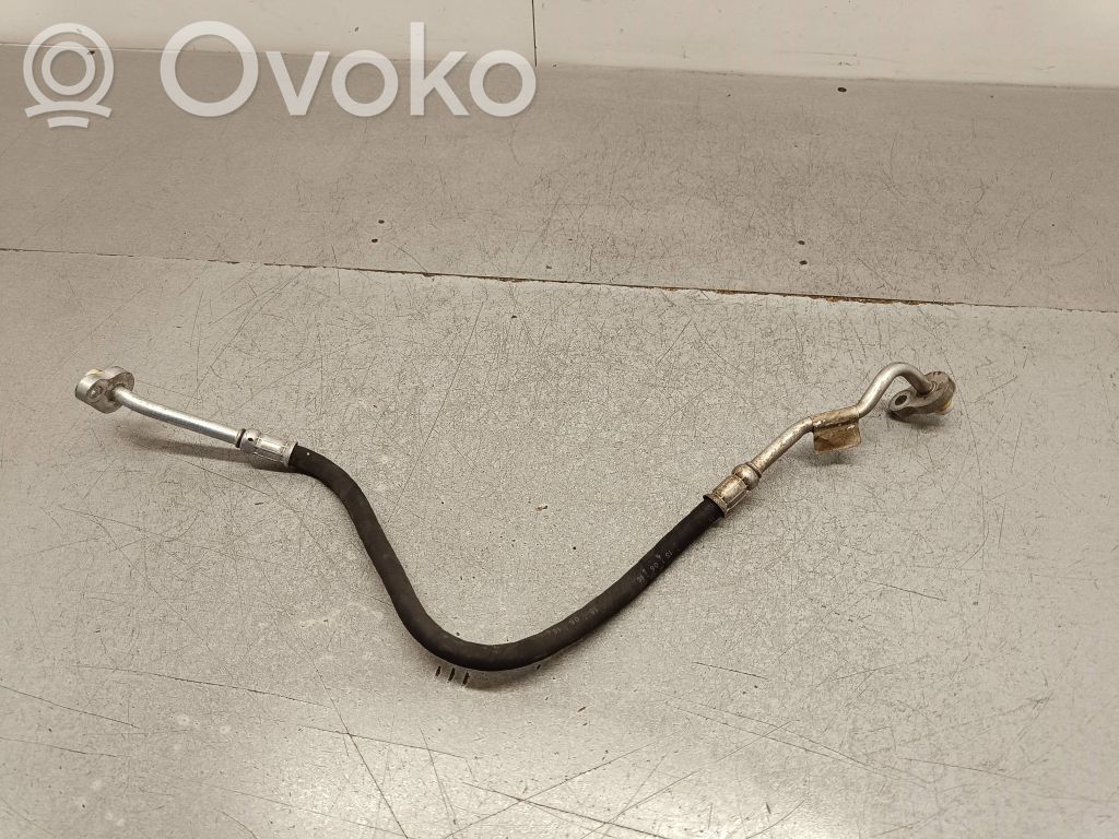 Volvo S90, V90 Ilmastointilaitteen putki (A/C) 