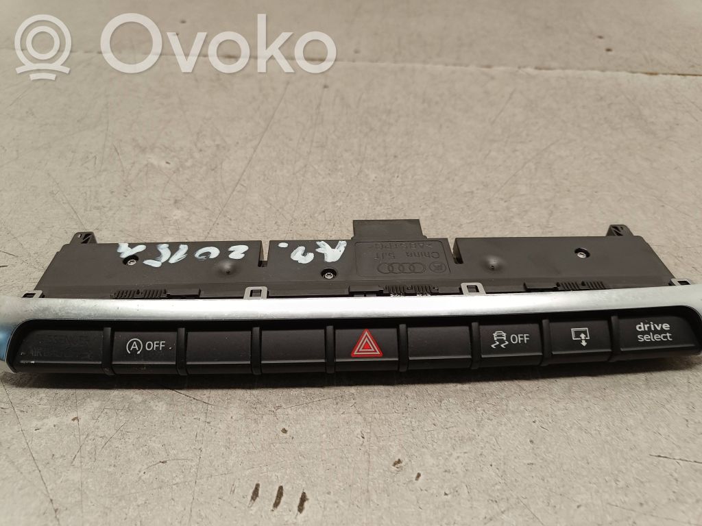 Audi A3 S3 8V Botón interruptor de luz de peligro 