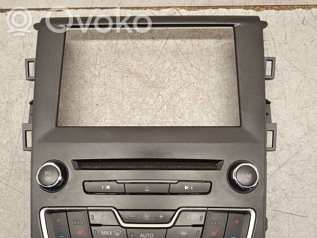 Ford Mondeo MK V Climate control unit 