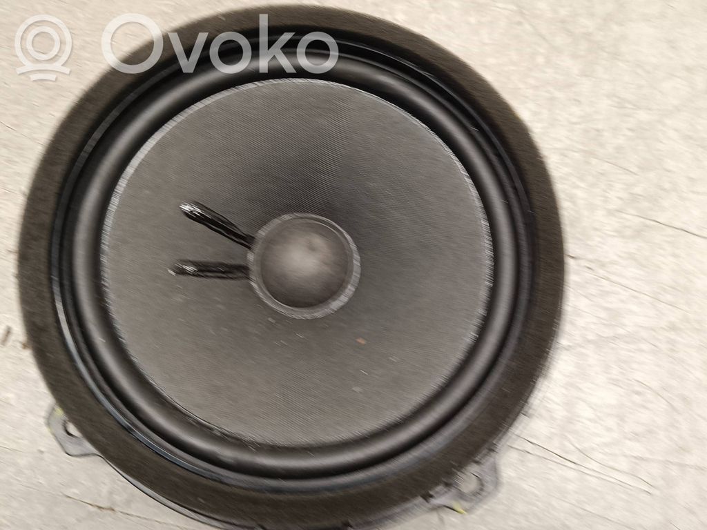 KIA Ceed Etuoven kaiutin 