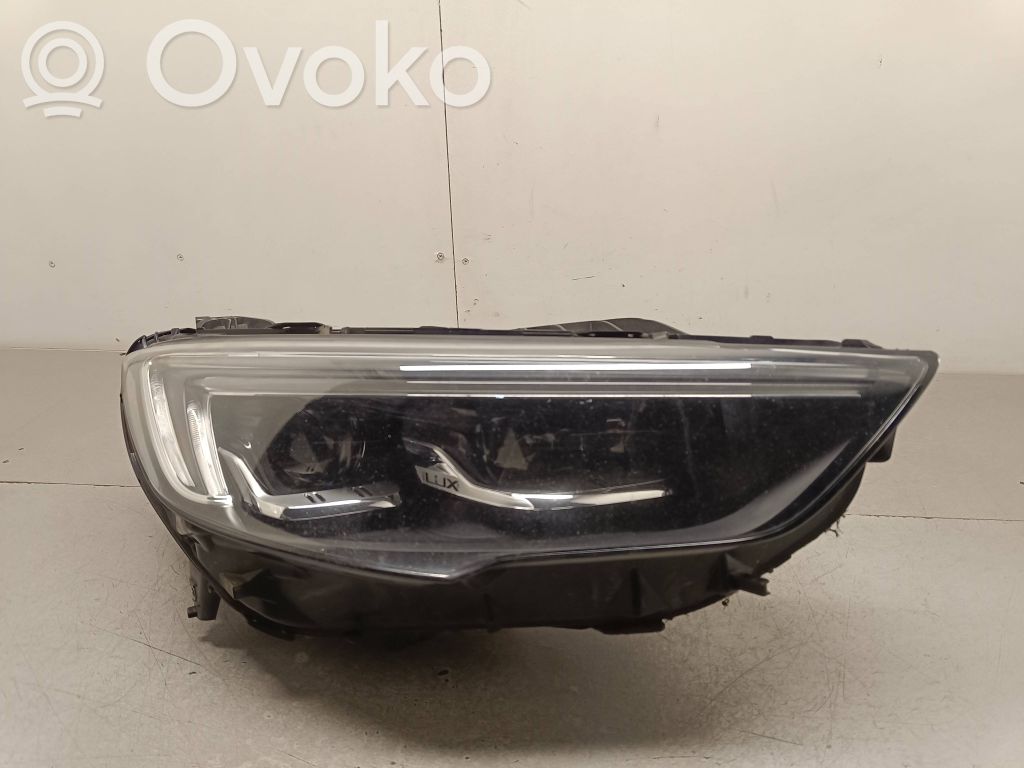 Opel Insignia B Lampa przednia 