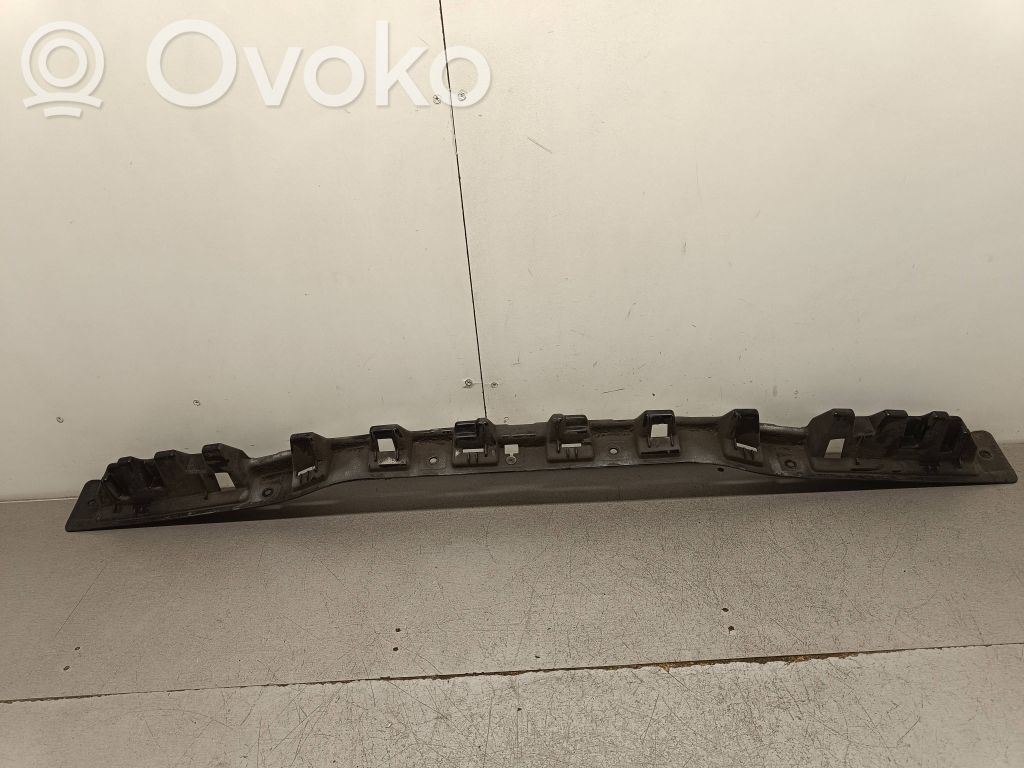 Ford Galaxy Takapuskurin kannake 