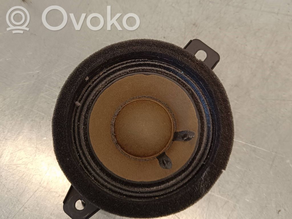 Opel Insignia B Garsiakalbis panelėje 