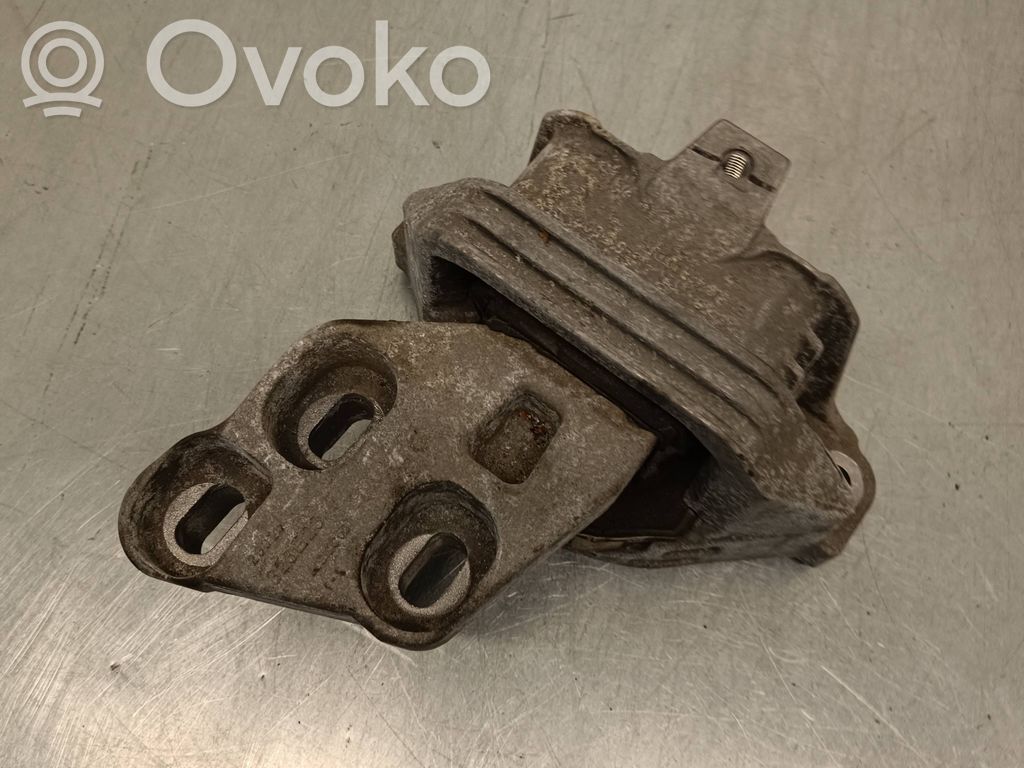 Mercedes-Benz B W246 W242 Engine mount bracket 