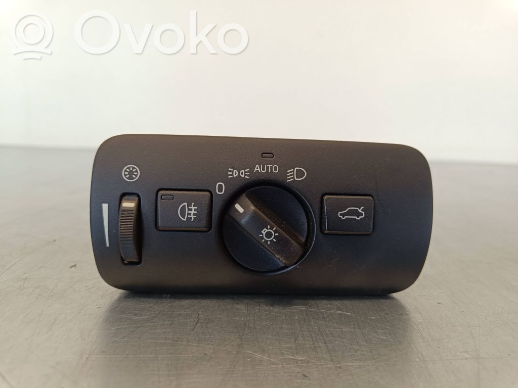 Volvo V40 Включатель фонарей 