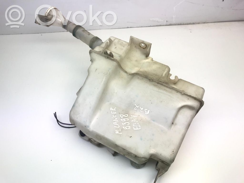 Mitsubishi Lancer X Langų skysčio bakelis 