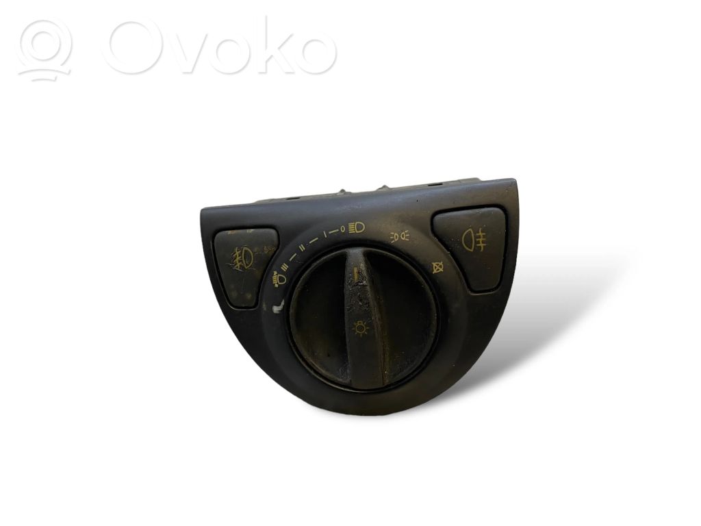 Mazda 3 I Light switch 