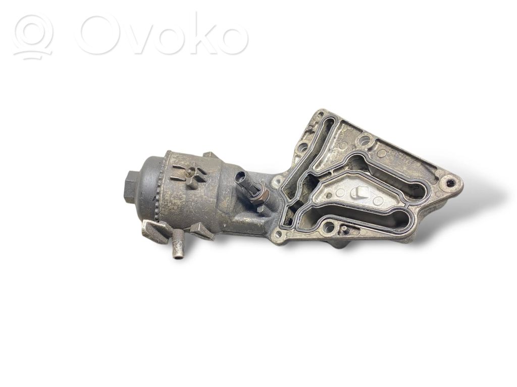 Opel Vectra C Oil filter mounting bracket 