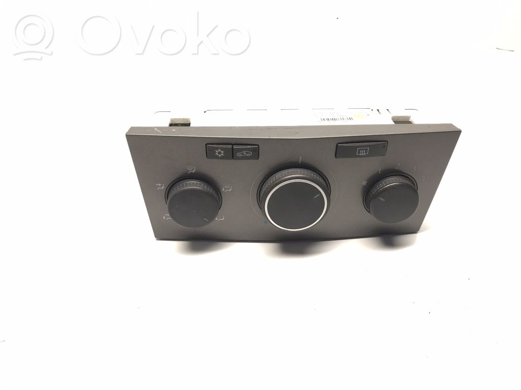 Opel Astra H Climate control unit 
