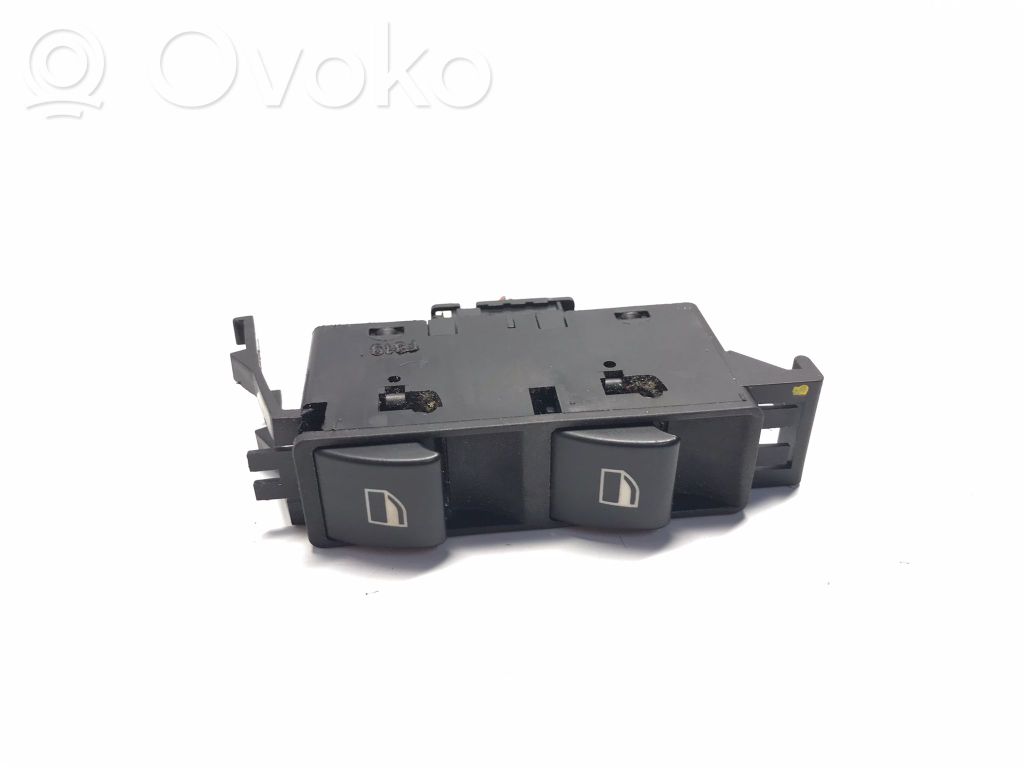 Electric window control switch   8381512,K934