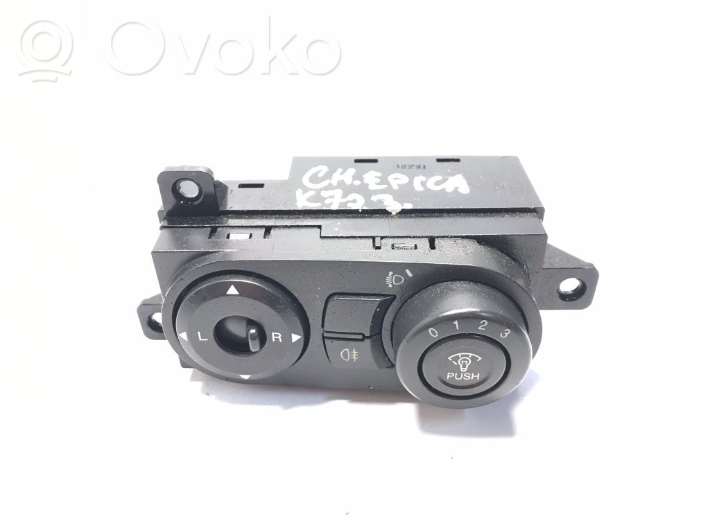 Wing mirror switch   K723