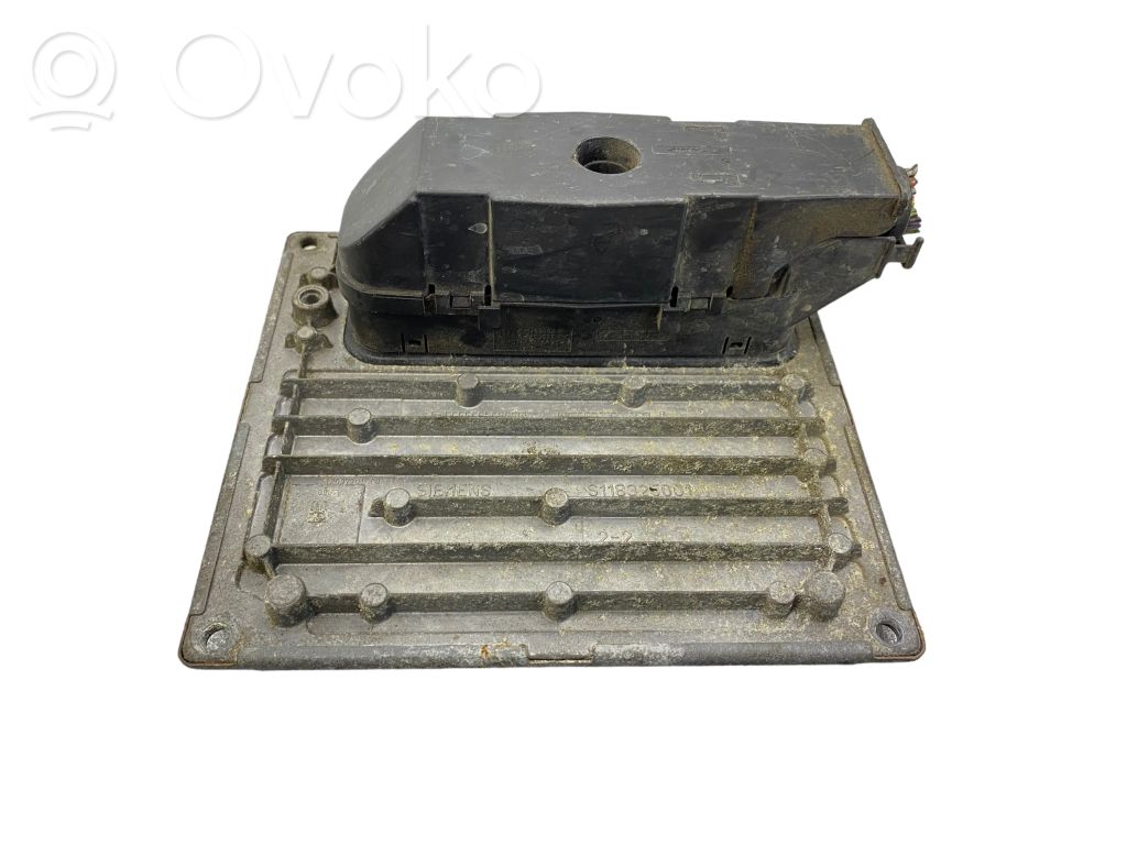 Engine control unit/module   4S6112A650NB,S120977013