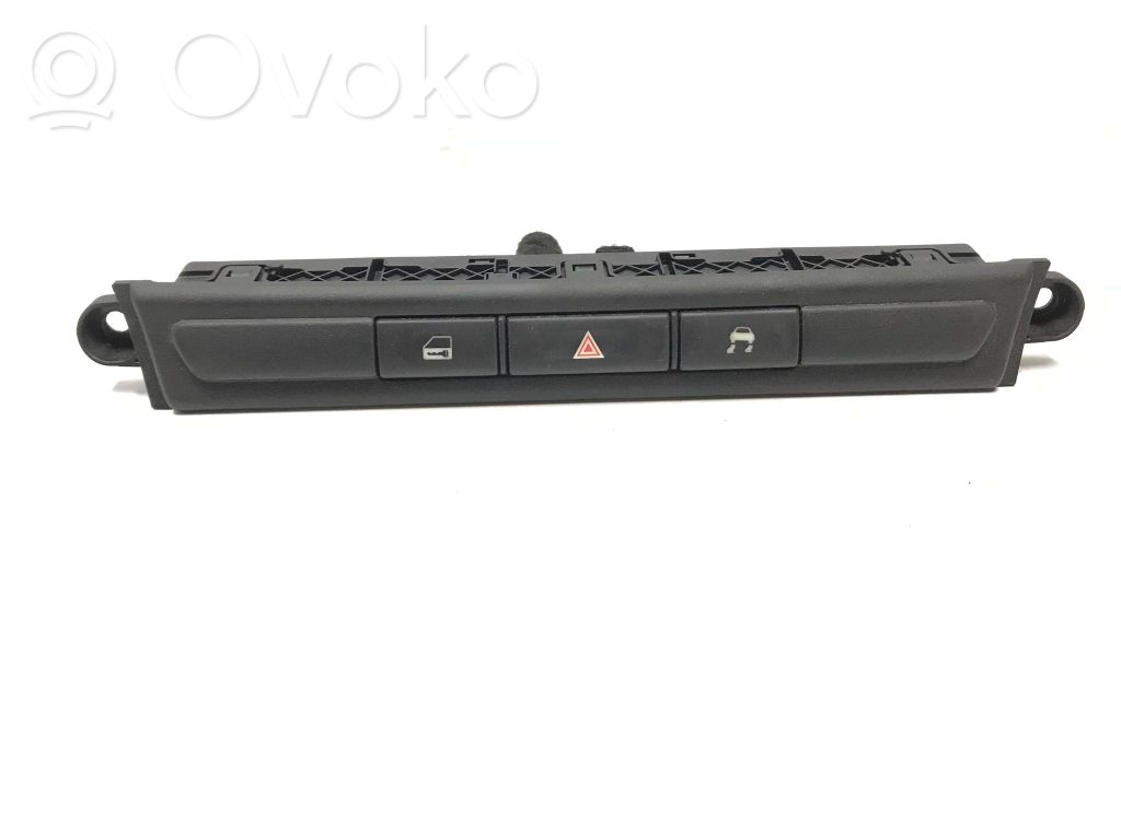 Jaguar S-Type Hazard light switch 