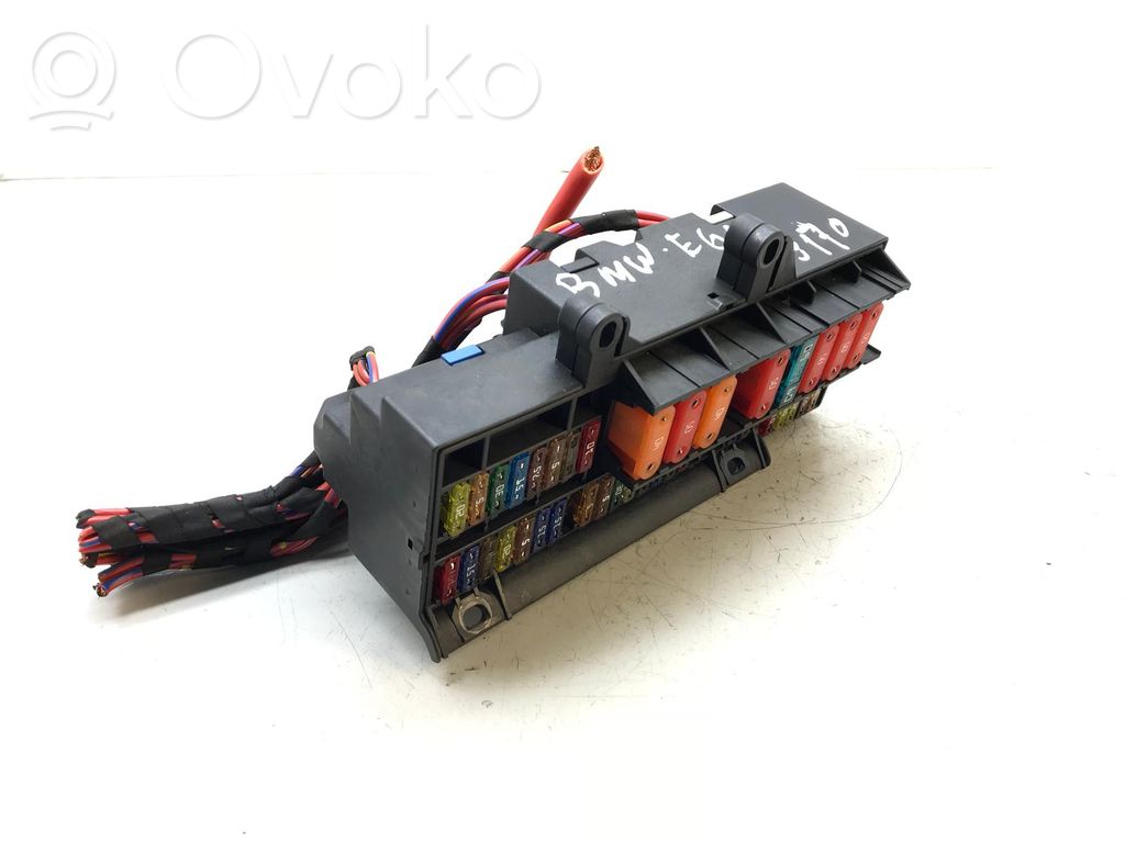 BMW 7 E65 E66 Fuse module 