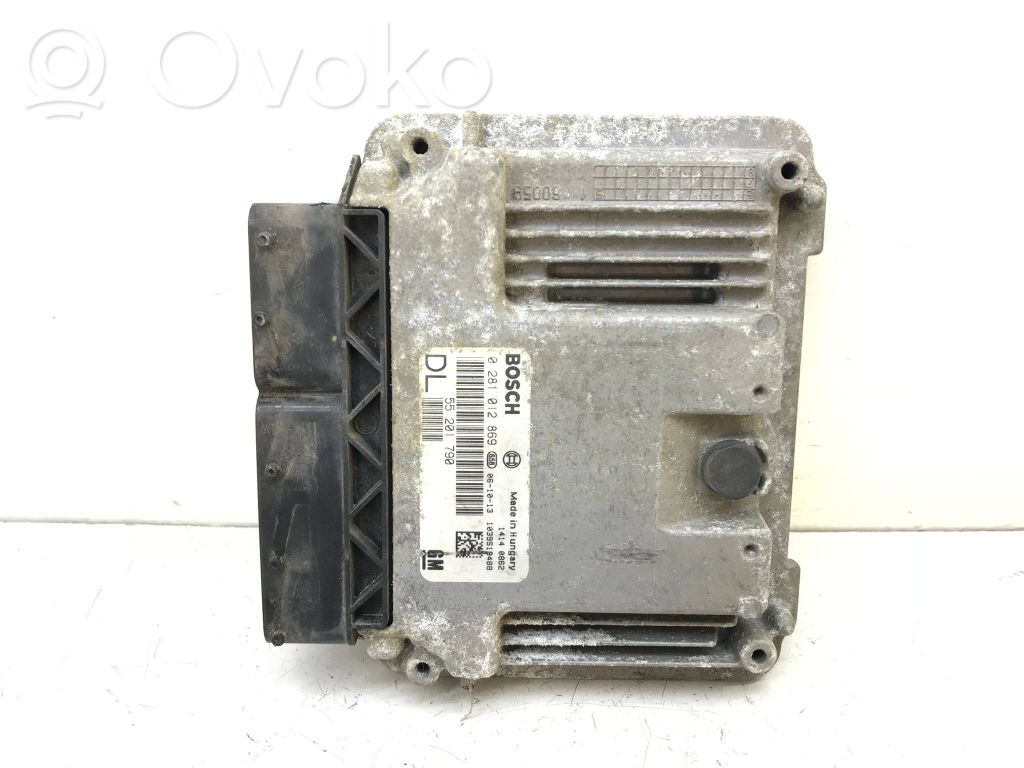 Opel Vectra C Engine control unit/module 