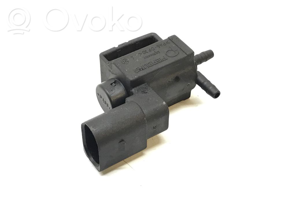 Audi A4 S4 B6 8E 8H Zawór podciśnienia / Elektrozawór turbiny 