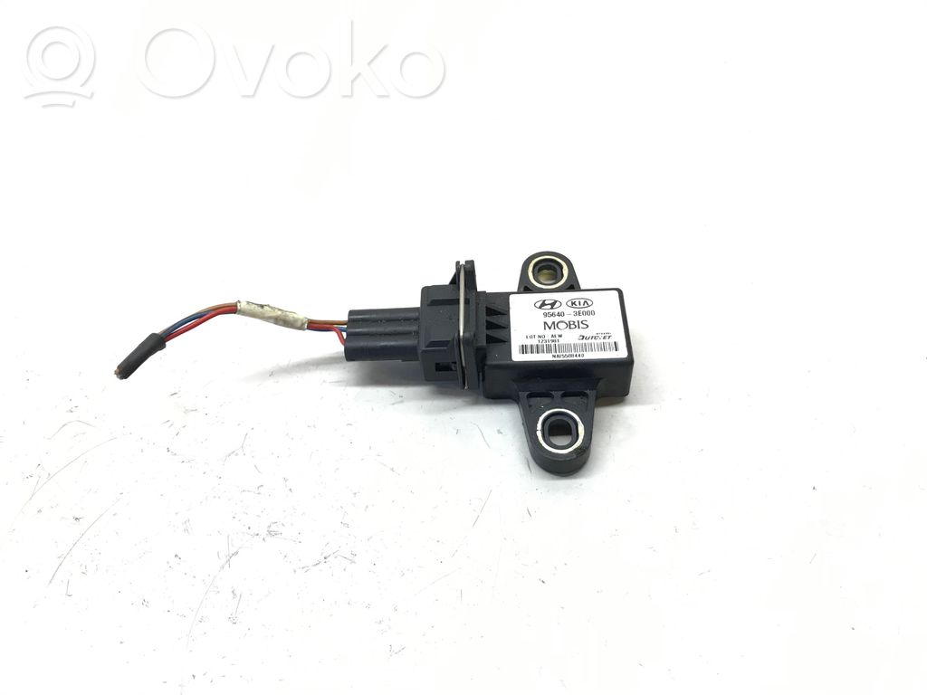 KIA Sorento Sensor ESP de aceleración de frecuencia del intermitente 