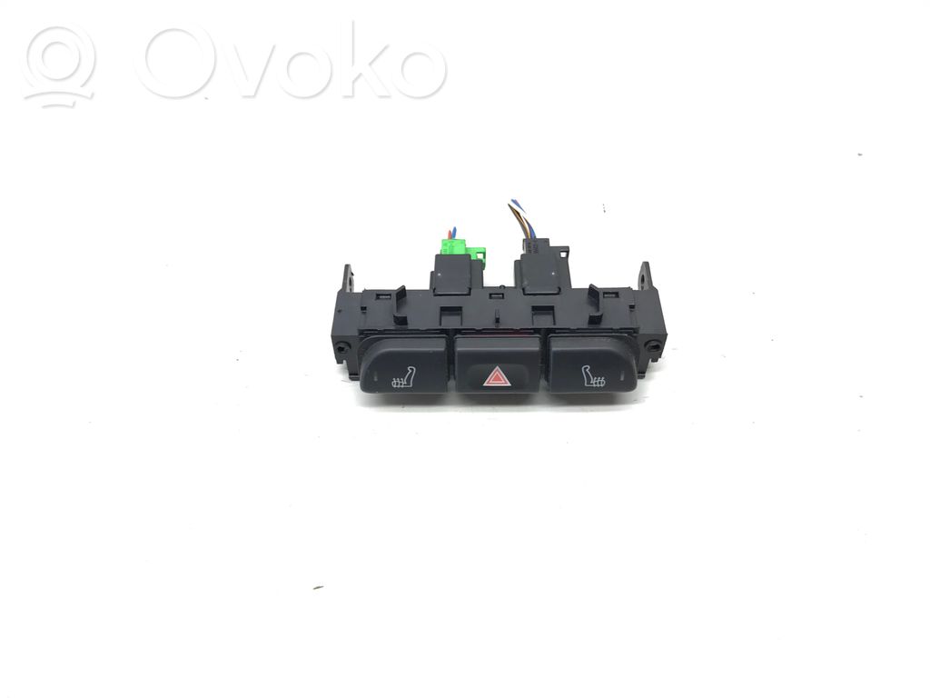 Hazard light switch   1X4313B302BD,37030B02E8,K5160