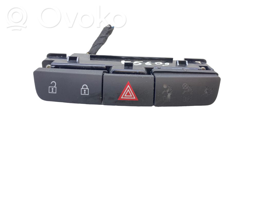 Opel Insignia A Comutator lumini pericol 