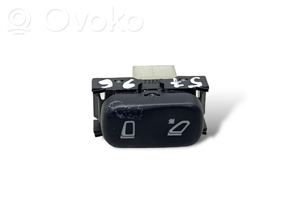 Mercedes-Benz E W210 Wing mirror switch 