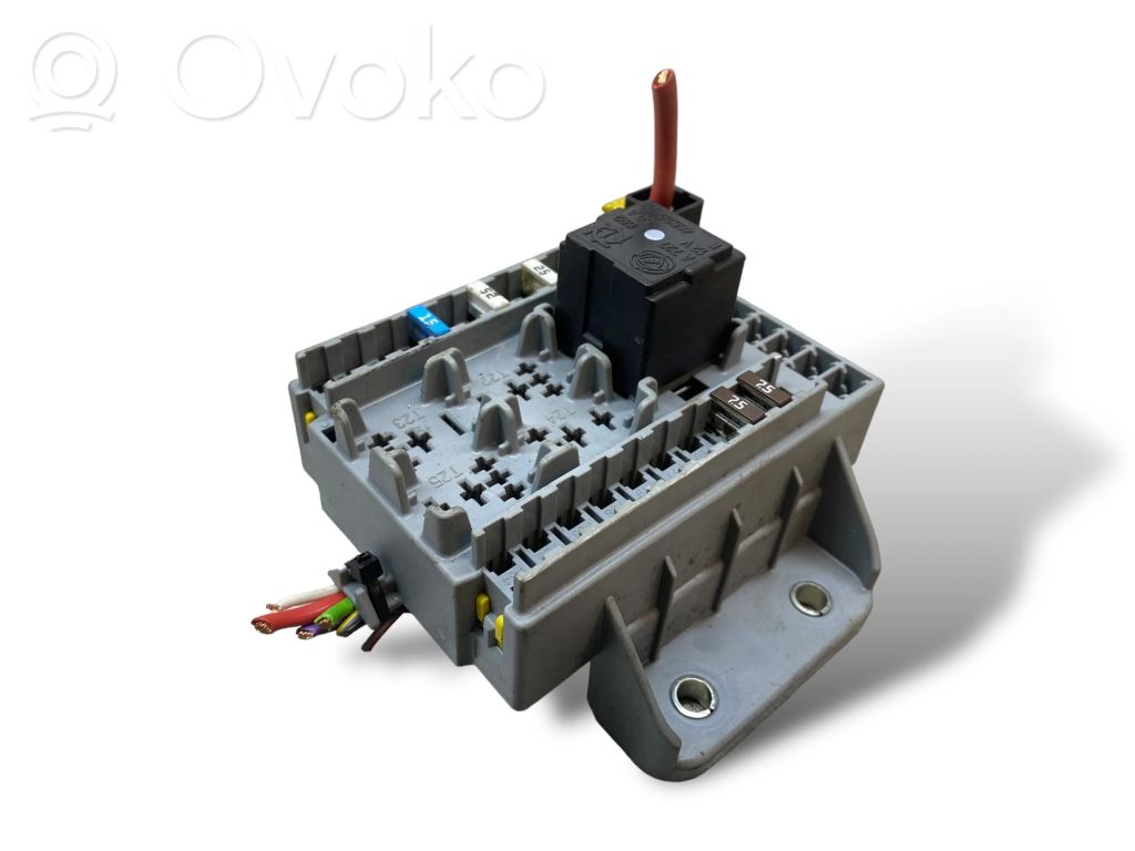 Alfa Romeo 159 Fuse module 