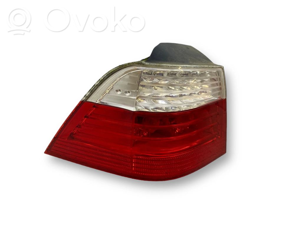Rear/tail lights   7177893,0113281,07042010,2VA00942601