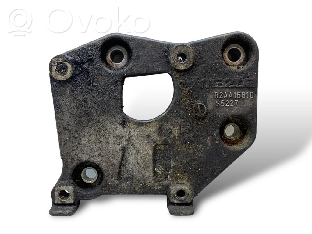 A/C compressor mount bracket   R2AA15810,S5227