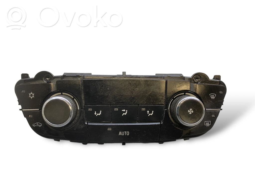 Opel Insignia A Climate control unit 