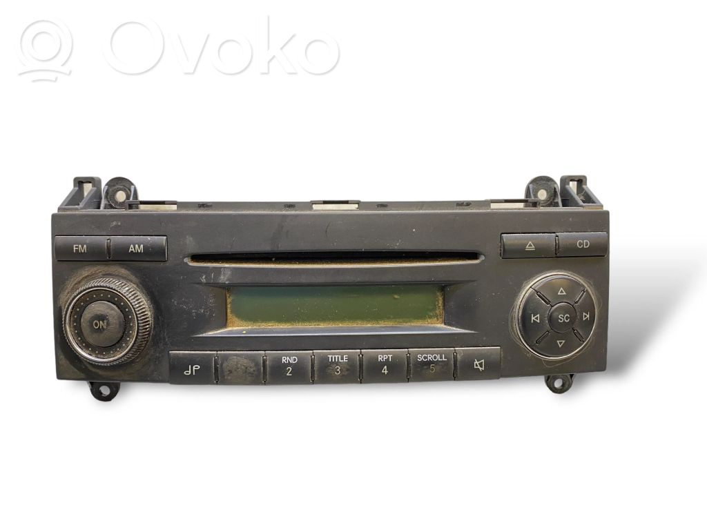 Volkswagen Crafter Panel / Radioodtwarzacz CD/DVD/GPS 