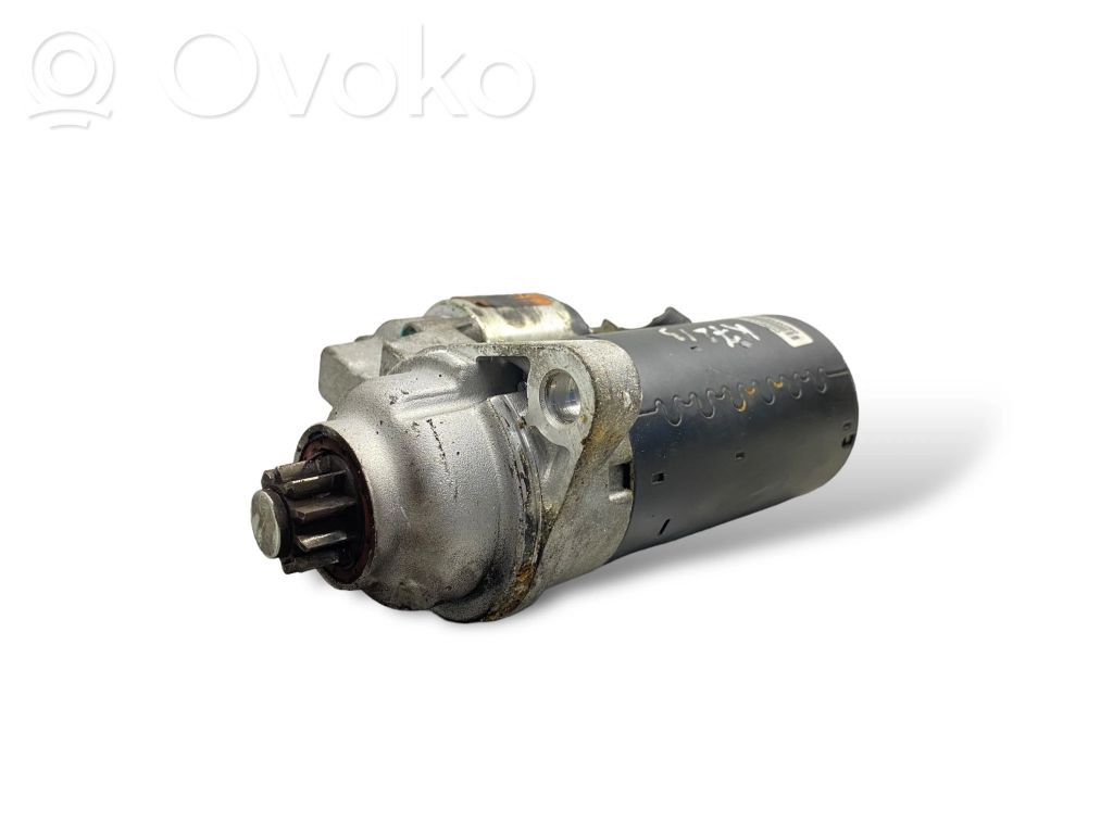 Volkswagen Golf V Starter motor 