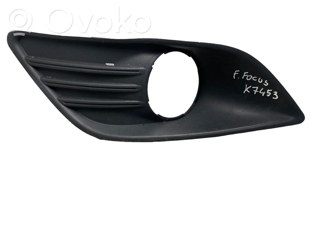 Ford Focus Etusumuvalon ritilä 