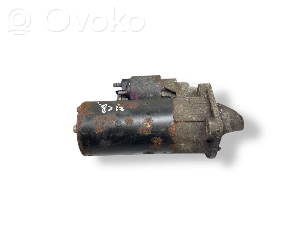 Opel Astra J Starter motor 