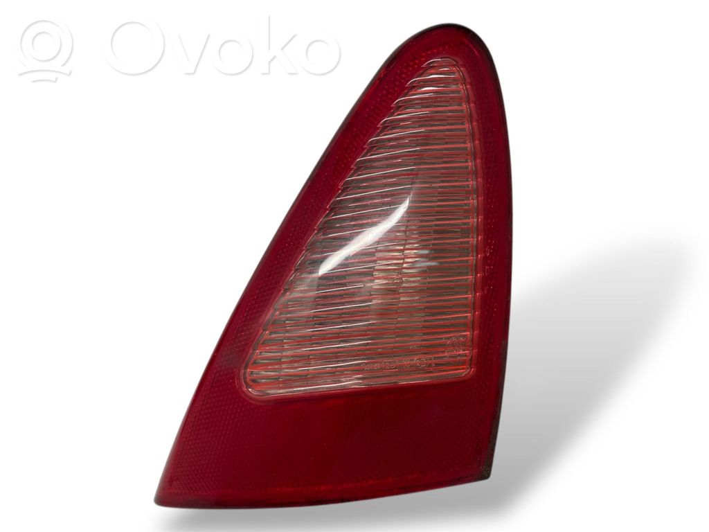 Alfa Romeo 147 Takaluukun takavalot 