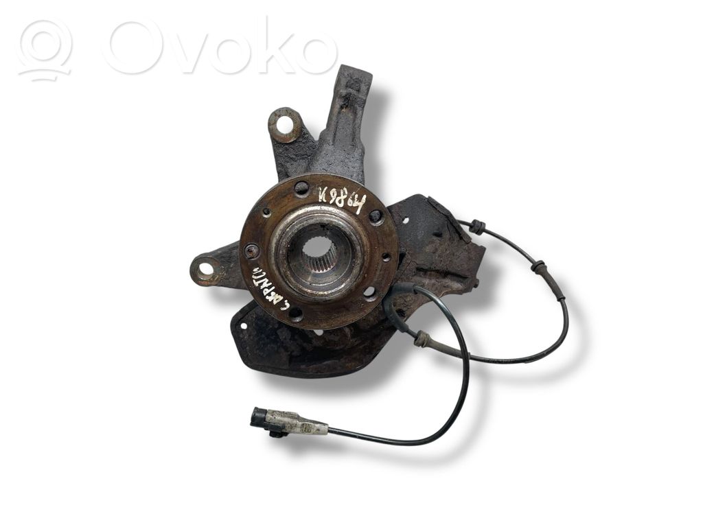 Front wheel hub spindle knuckle