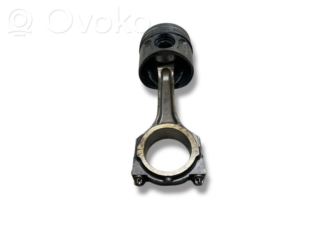 Piston with connecting rod   P8FA