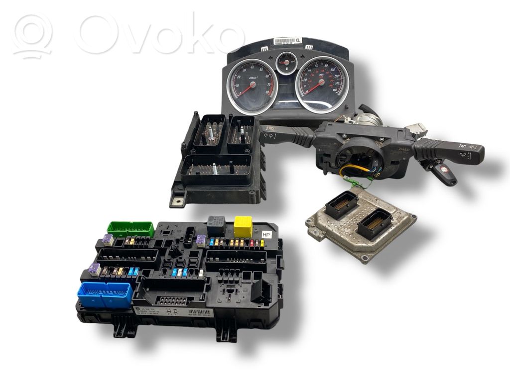 Opel Astra H Unitate/modul de control motor 
