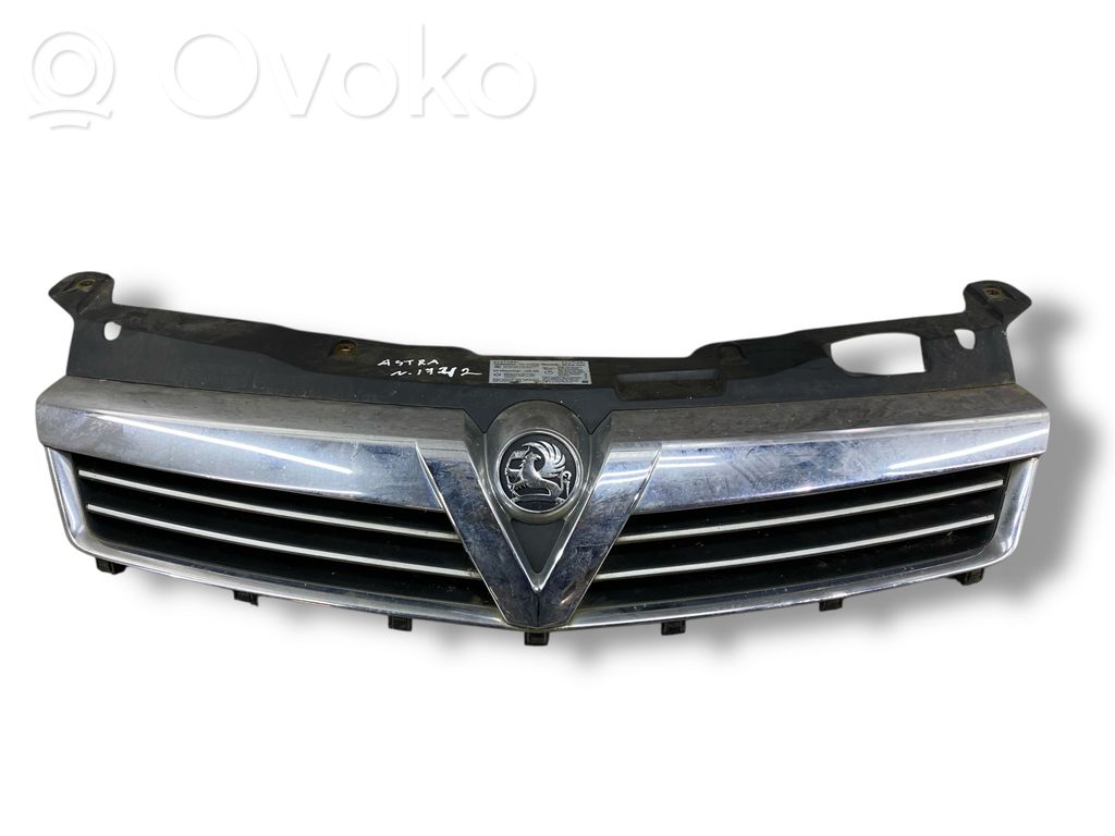 Maskownica / Grill / Atrapa górna chłodnicy   13225788,13225789