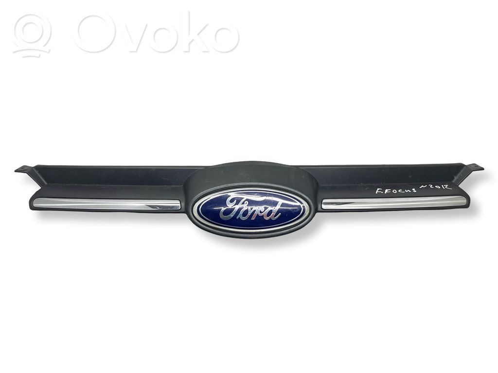 Ford Focus Grotelės viršutinės 