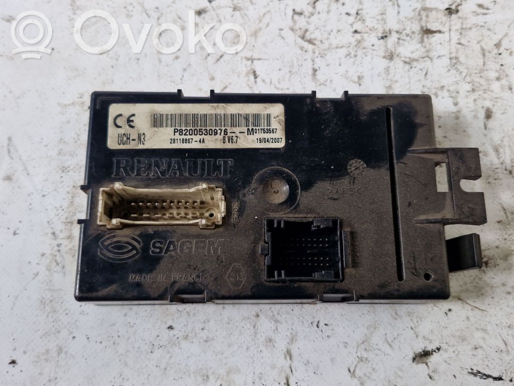 Renault Trafic II (X83) Module confort 