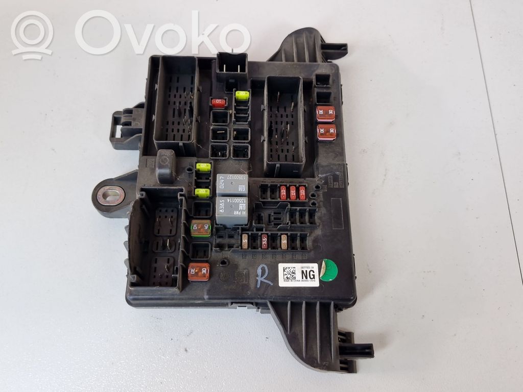Opel Insignia A Módulo de fusible 