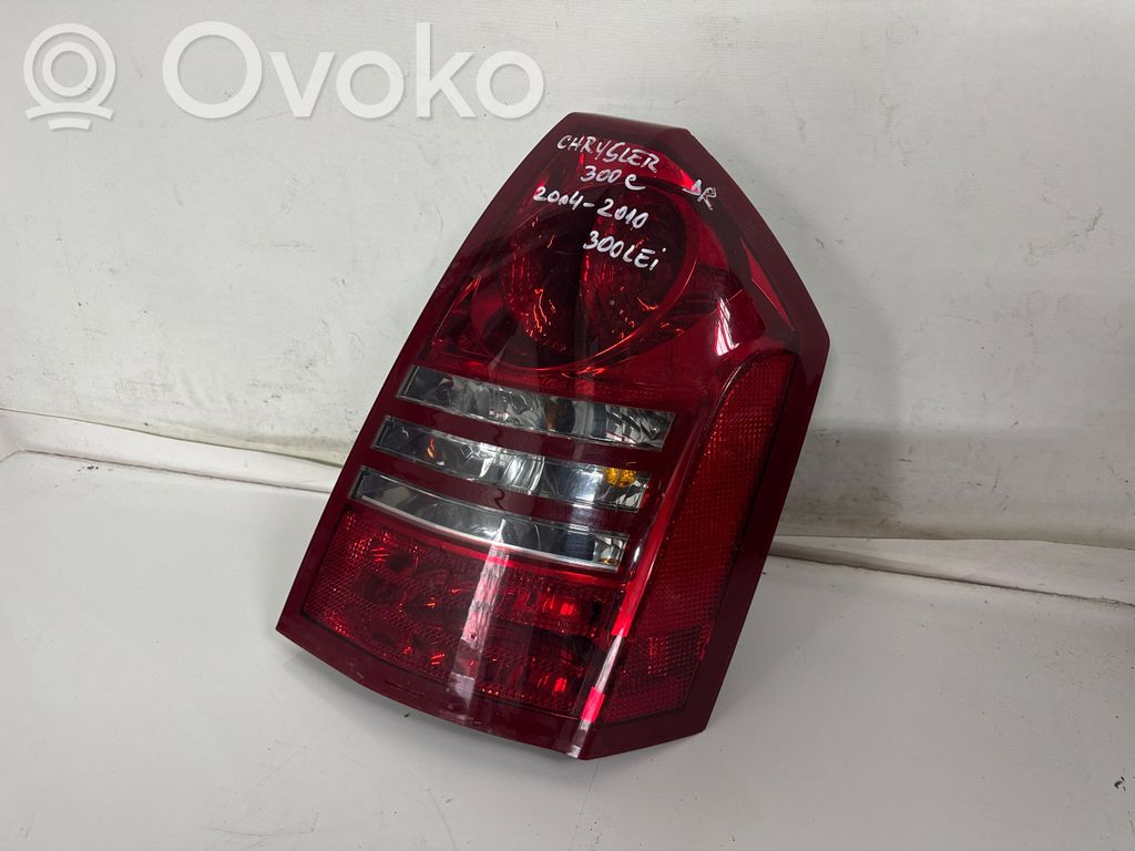 Chrysler 300 - 300C Lampa tylna 