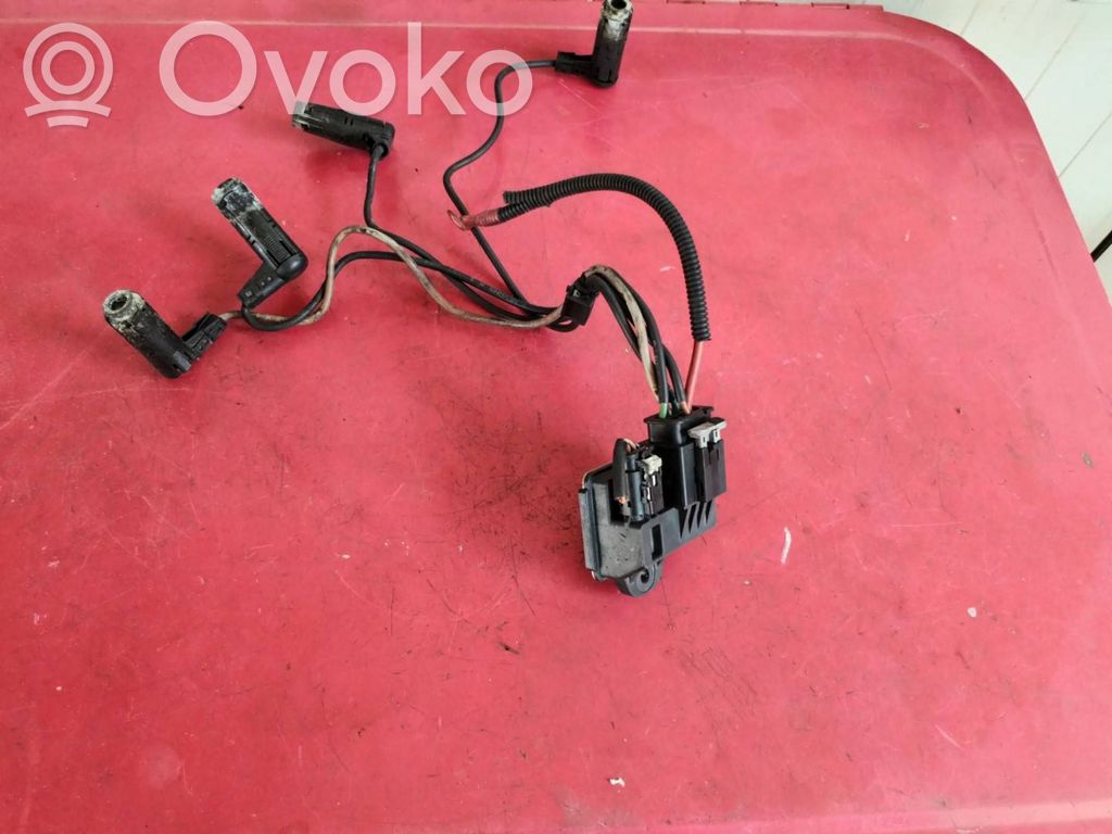 Glow plug pre-heat relay   781085605