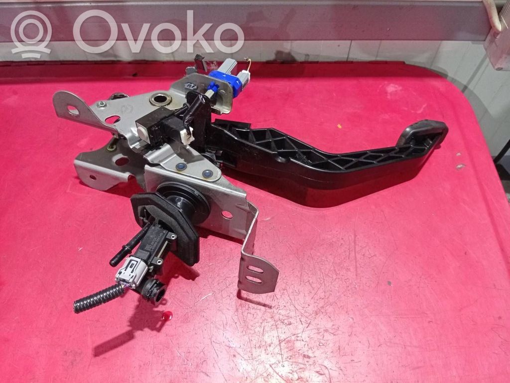 Mazda 2 Clutch master cylinder 